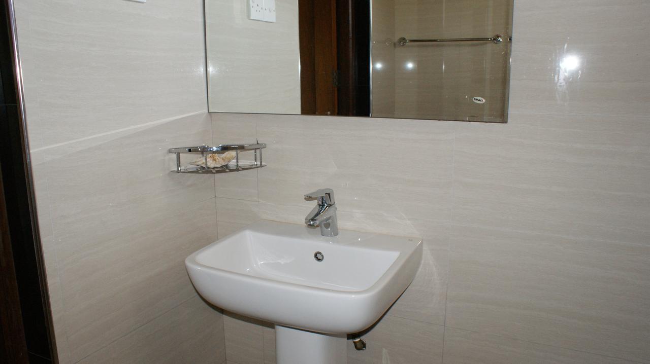 Bee Nest Bed & Breakfast Негомбо Экстерьер фото