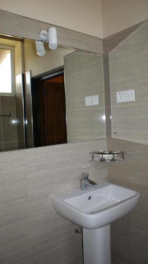 Bee Nest Bed & Breakfast Негомбо Экстерьер фото